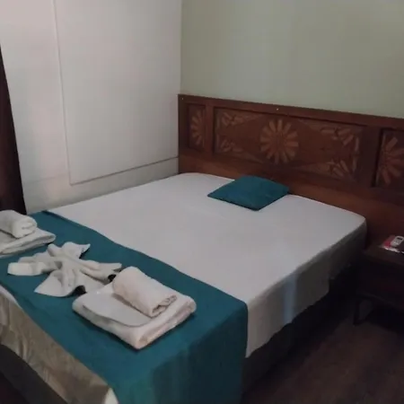 Blue Mansion Aparthotel *