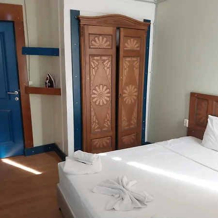 Blue Mansion Apartahotel