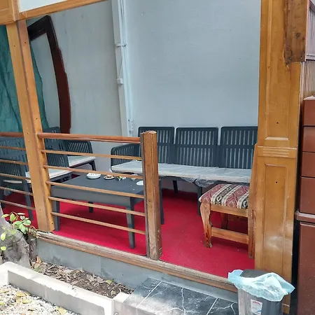 Hotel apartamentowy Mavi Koesk *