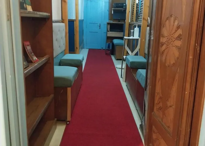 Blue Mansion Aparthotel