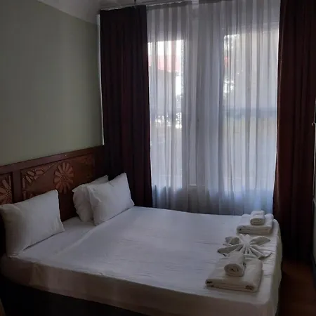 Blue Mansion Aparthotel